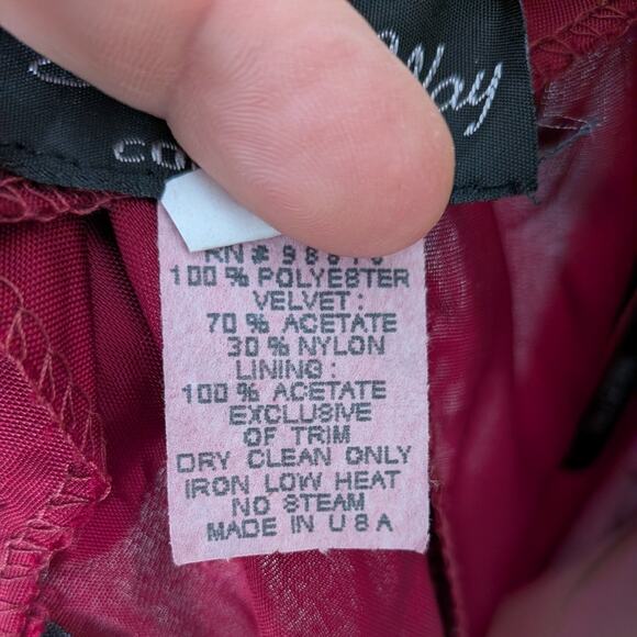 Vintage Nightway Prom Dress Maxi Gown 6 Red Black 90S Y2K Goth Floral Velvet - Picture 11 of 11